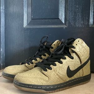 Vintage NIKE SB DUNK HIGH BROWN PAPER BAG sneakers